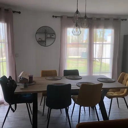 ヴィラ La Rose Tremiere *